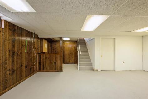 517 NE Longwood Drive NE Cedar Rapids IA 52402