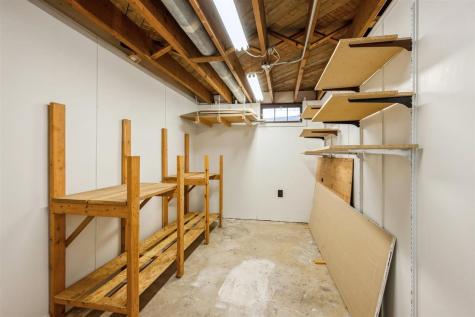 517 NE Longwood Drive NE Cedar Rapids IA 52402