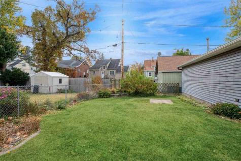 517 NE Longwood Drive NE Cedar Rapids IA 52402