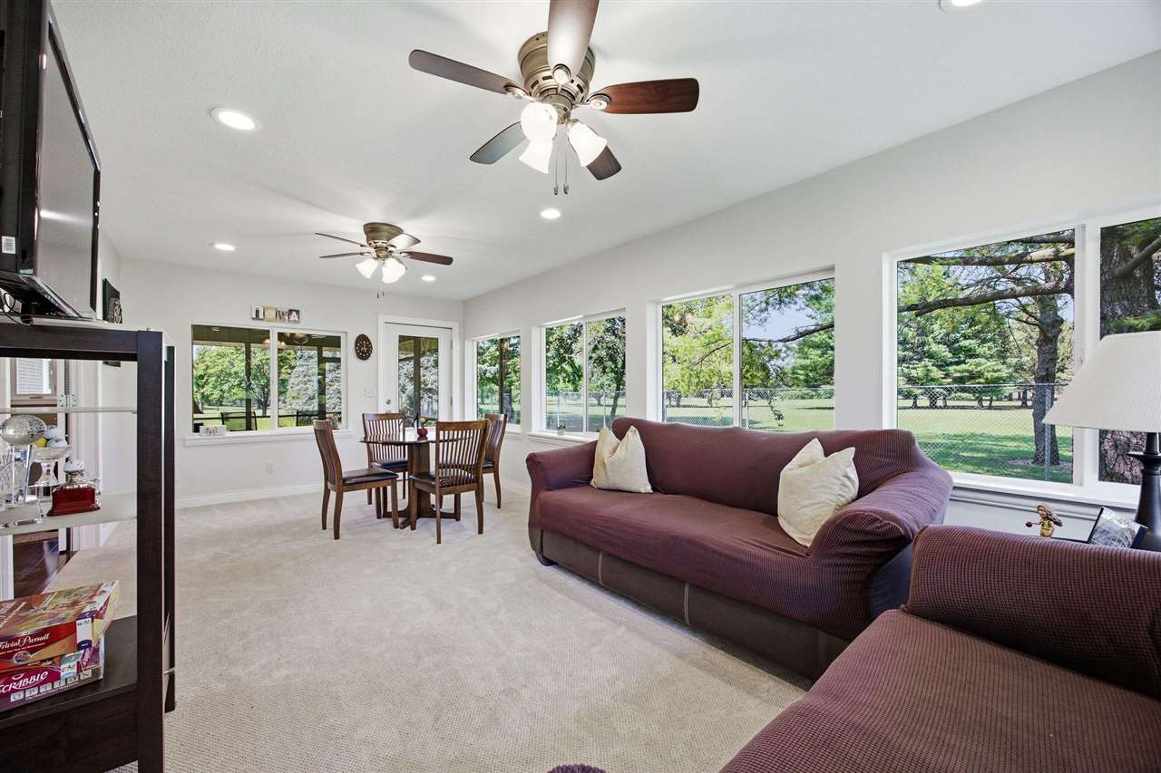 65 Turner Circle North Liberty IA 52317