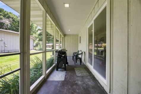 65 Turner Circle North Liberty IA 52317