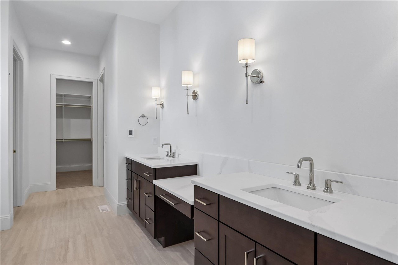 405 Macbride Trail Solon IA 52333