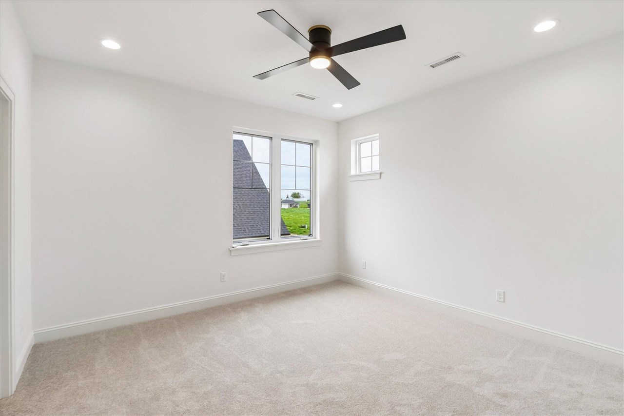 405 Macbride Trail Solon IA 52333