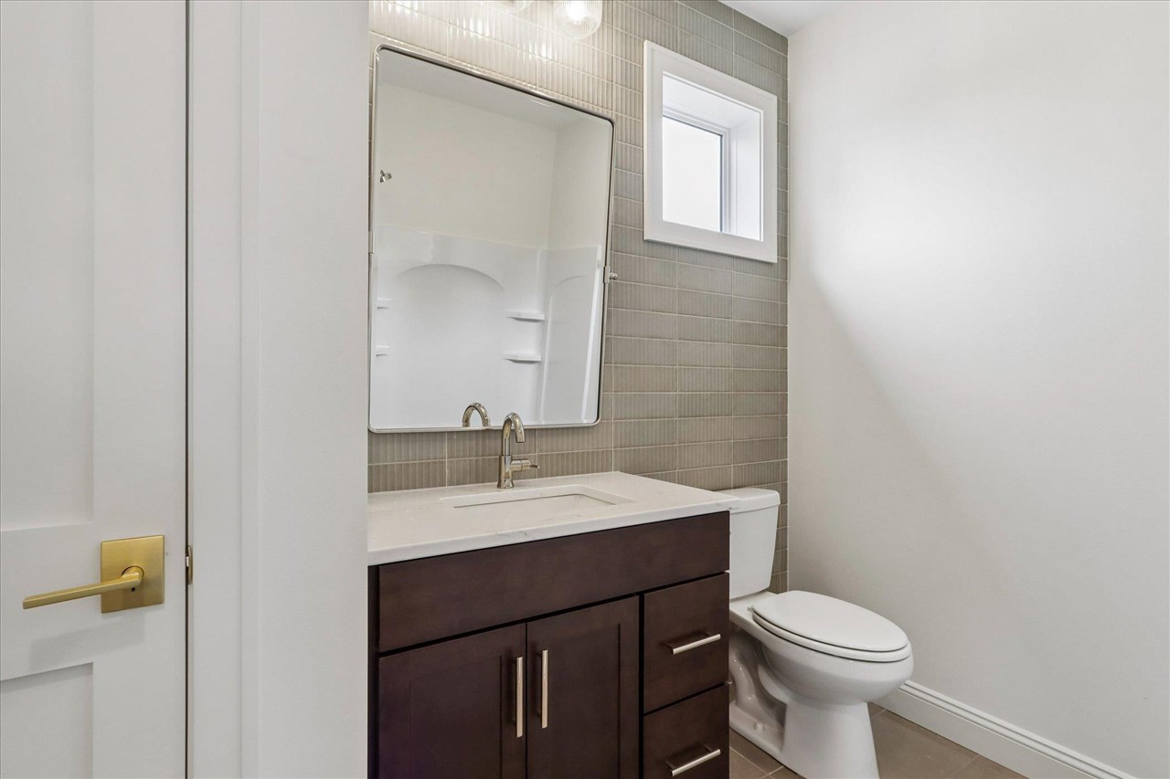 405 Macbride Trail Solon IA 52333