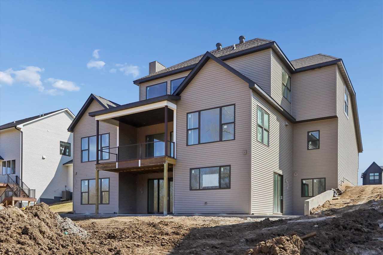 405 Macbride Trail Solon IA 52333