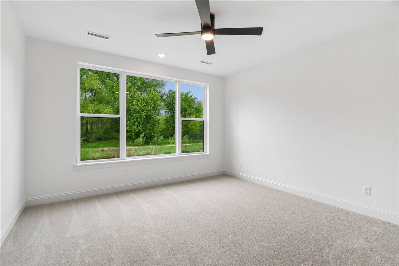 405 Macbride Trail Solon IA 52333