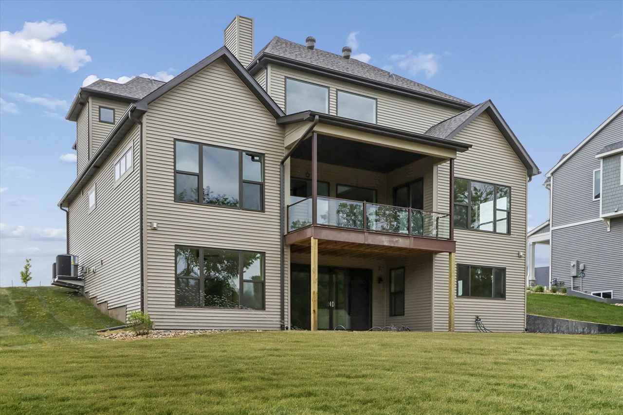 405 Macbride Trail Solon IA 52333