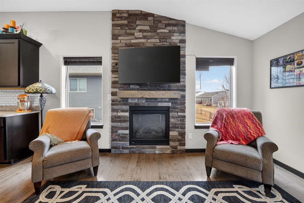 614 Croell Avenue Tiffin IA 52340