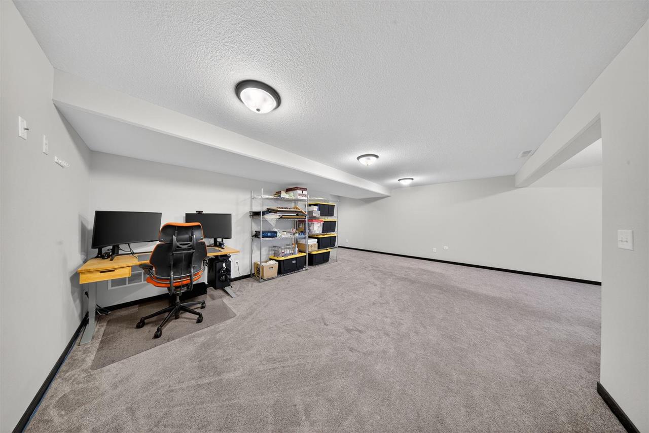 614 Croell Avenue Tiffin IA 52340