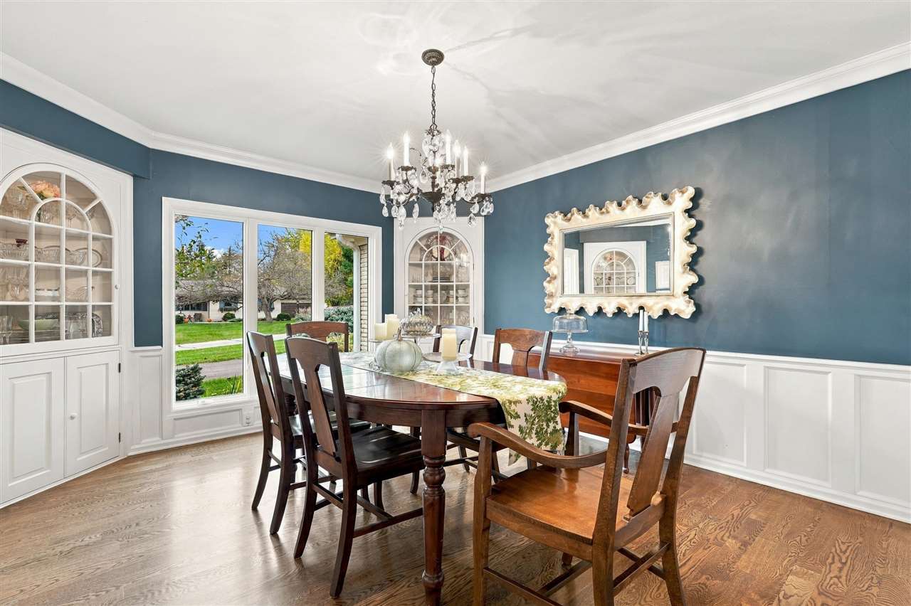 11 Lakeview Drive NE Iowa City IA 52240