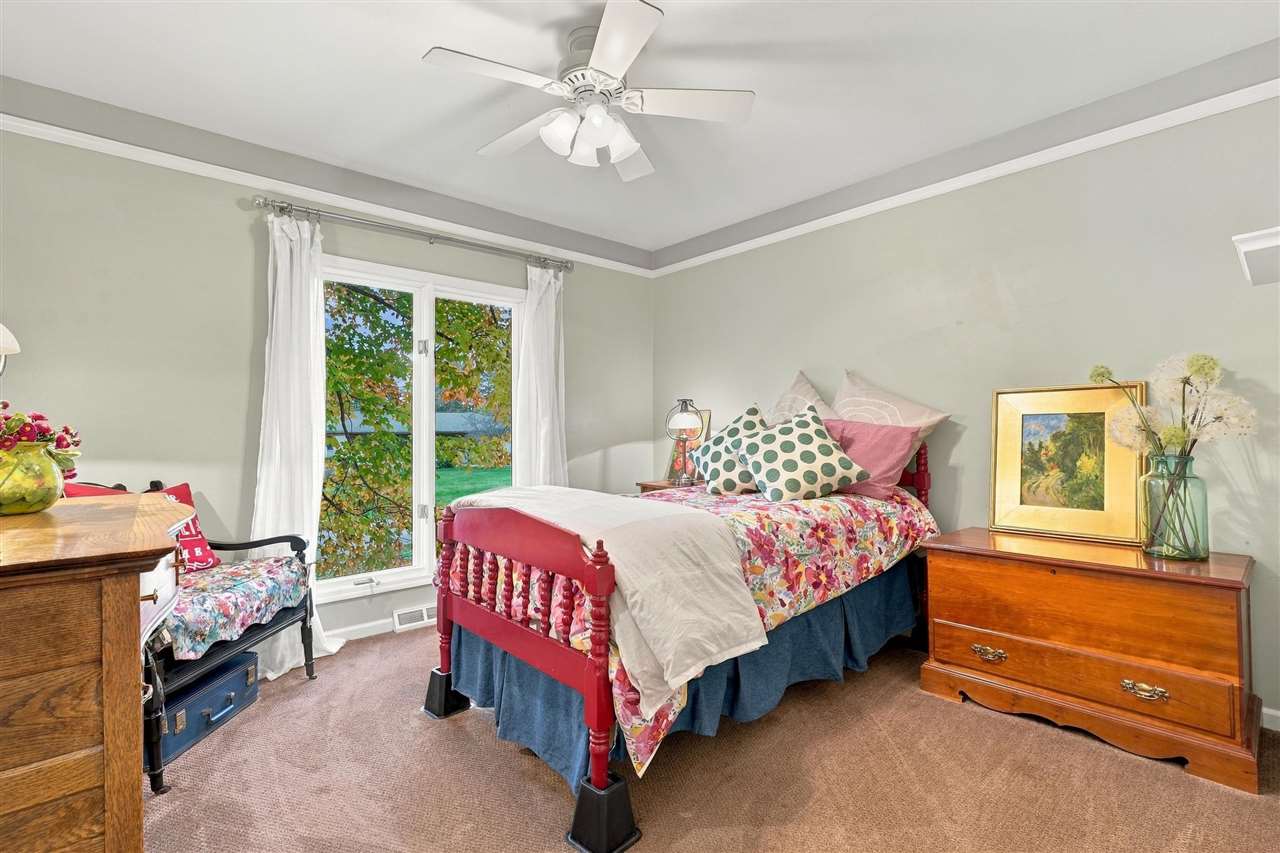 11 Lakeview Drive NE Iowa City IA 52240