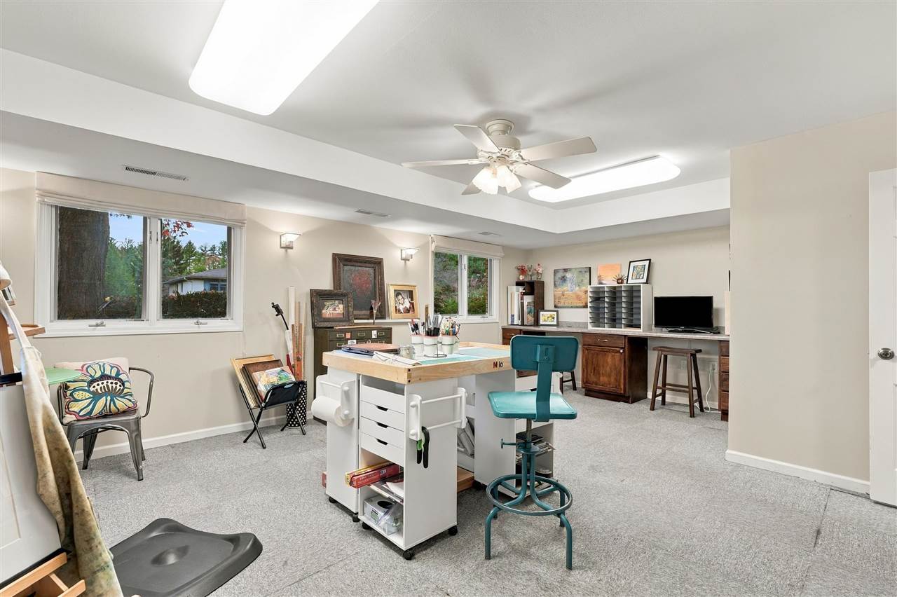 11 Lakeview Drive NE Iowa City IA 52240