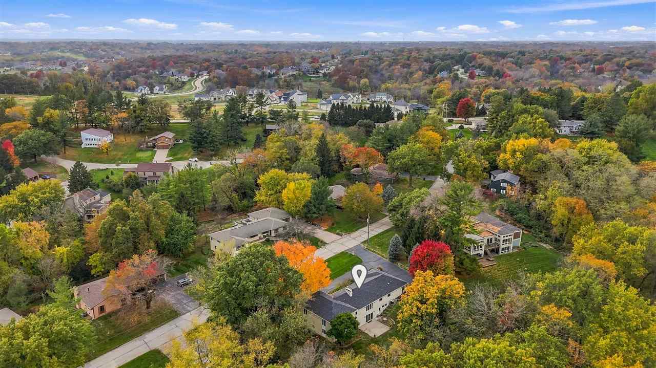 11 Lakeview Drive NE Iowa City IA 52240
