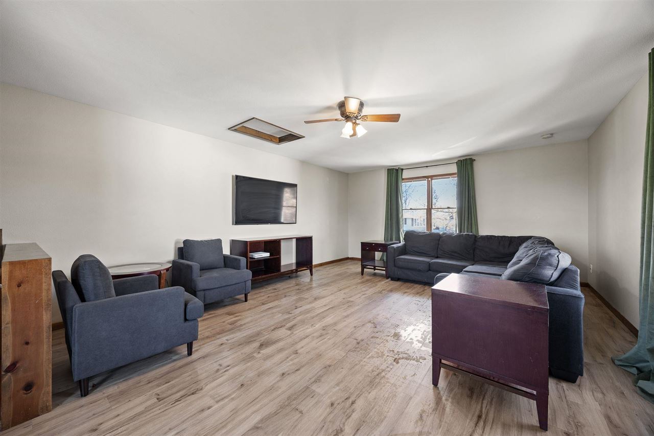 3272 Coral Avenue NE Solon IA 52333