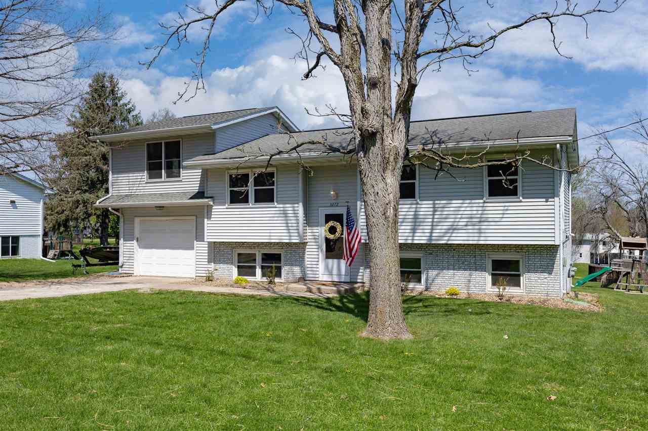 3272 Coral Avenue NE Solon IA 52333