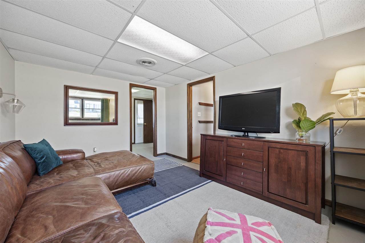 3272 Coral Avenue NE Solon IA 52333