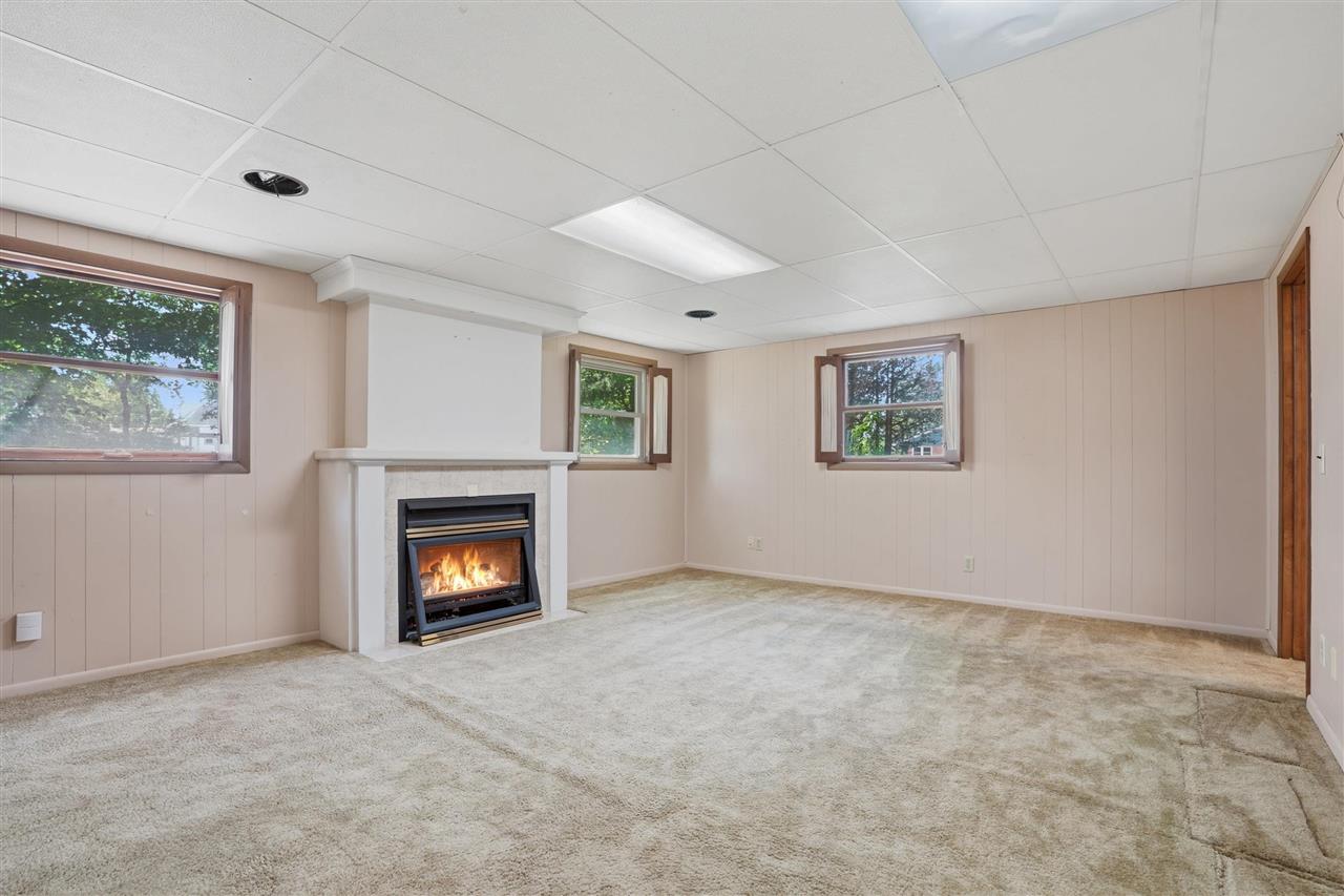 406 E Lafayette Avenue Keota IA 52248