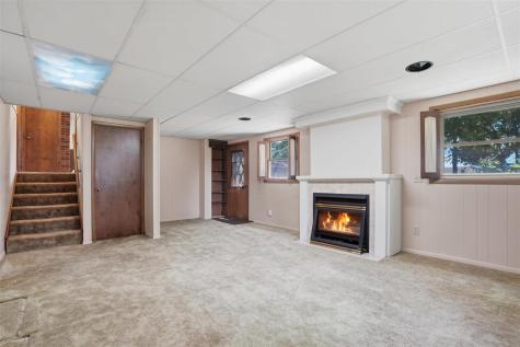 406 E Lafayette Avenue Keota IA 52248