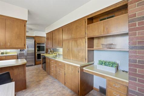 406 E Lafayette Avenue Keota IA 52248
