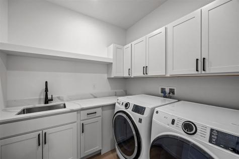 85 S Strub Street North Liberty IA 52317