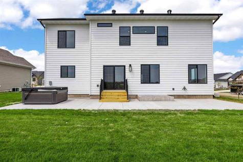 85 S Strub Street North Liberty IA 52317