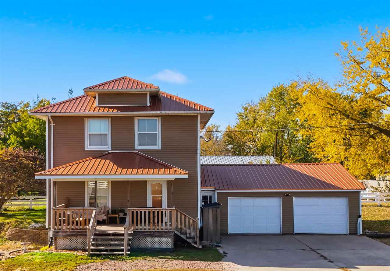 1627 S Iowa Avenue Washington IA 52353