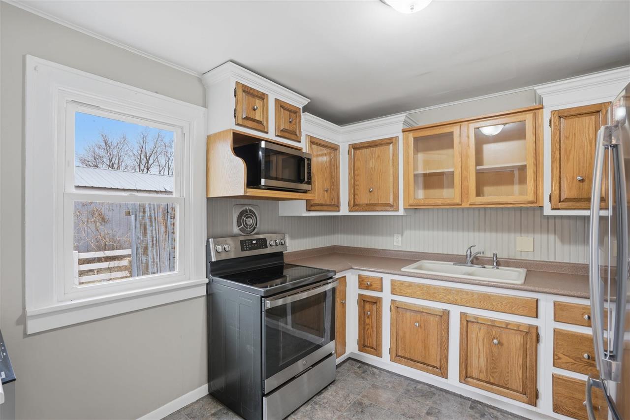 1627 S Iowa Avenue Washington IA 52353