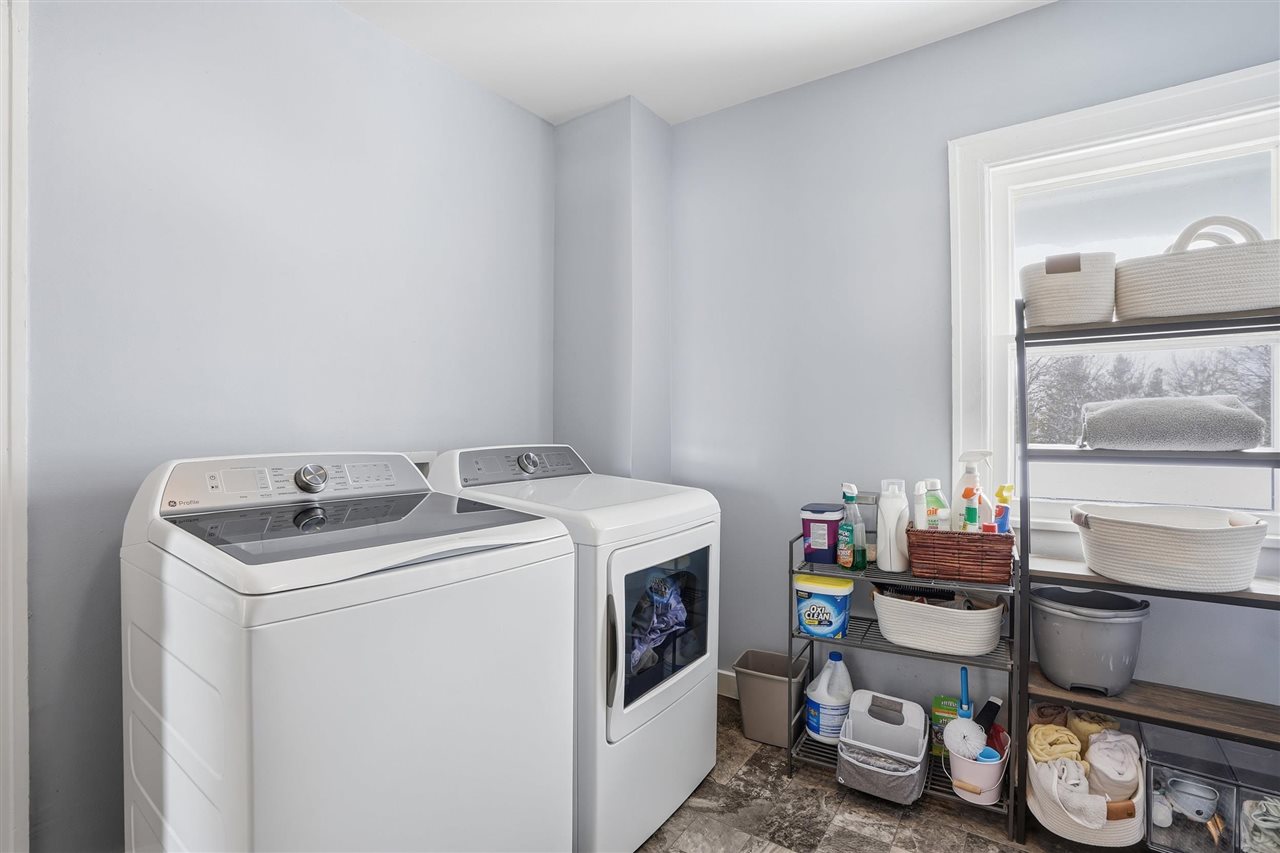 1627 S Iowa Avenue Washington IA 52353