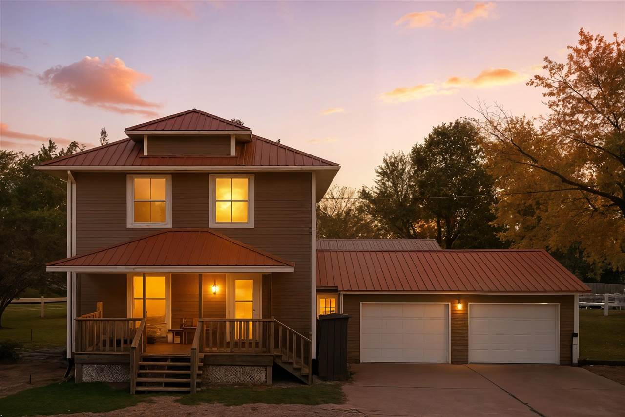 1627 S Iowa Avenue Washington IA 52353
