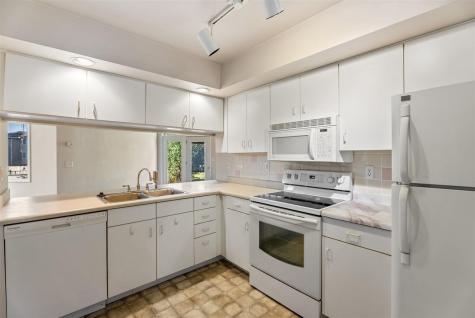 996 22nd Avenue Coralville IA 52241