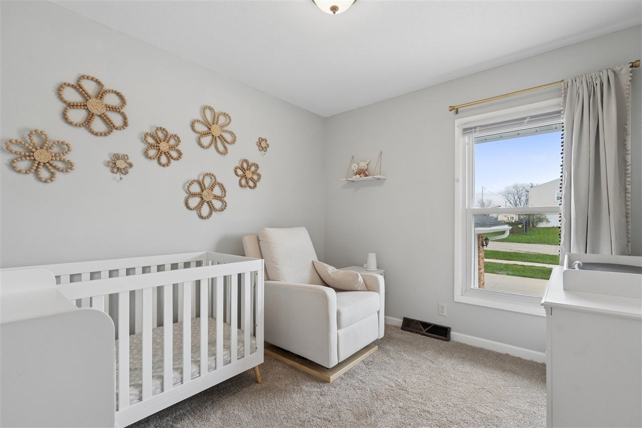 6016 Sharon Lane NW Cedar Rapids IA 52405