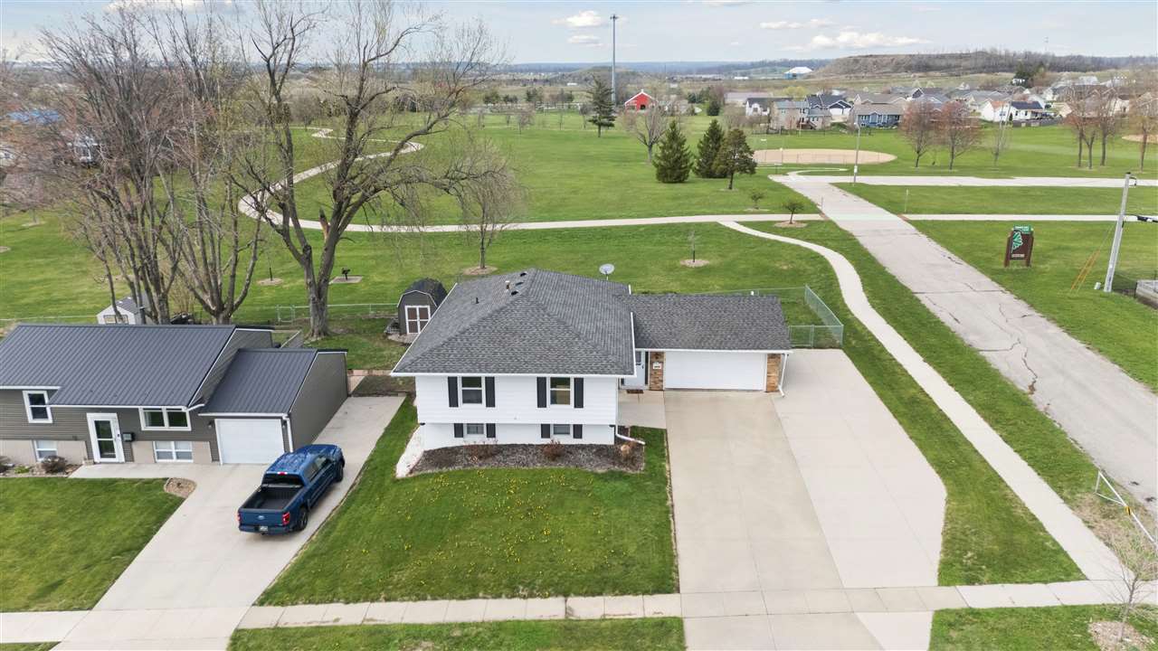 6016 Sharon Lane NW Cedar Rapids IA 52405