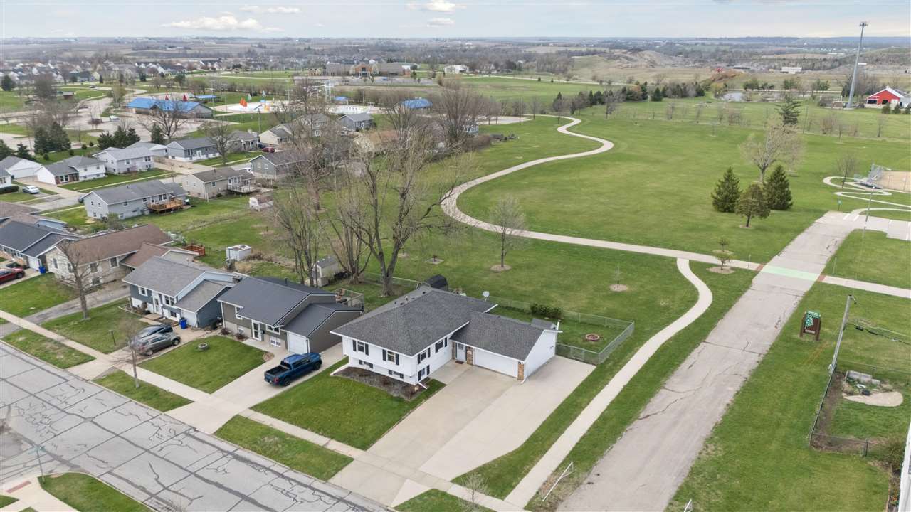 6016 Sharon Lane NW Cedar Rapids IA 52405