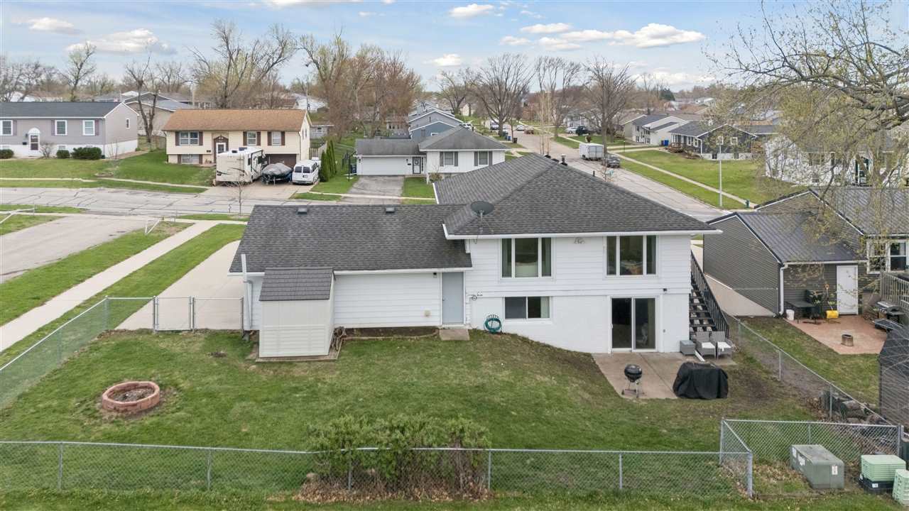 6016 Sharon Lane NW Cedar Rapids IA 52405