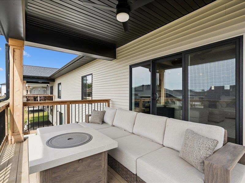 1227 Berkshire Lane North Liberty IA 52317