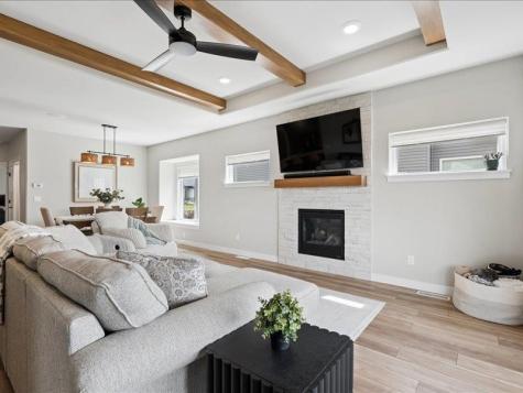 1227 Berkshire Lane North Liberty IA 52317