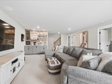 1227 Berkshire Lane North Liberty IA 52317