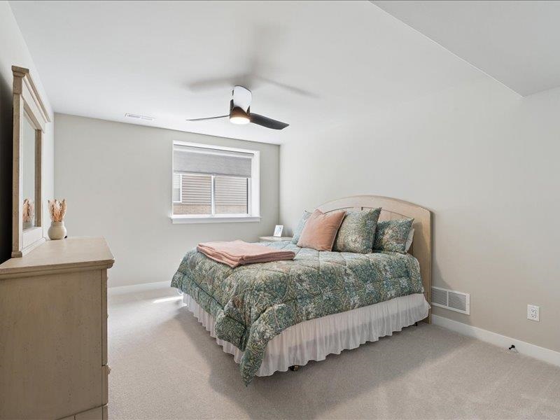 1227 Berkshire Lane North Liberty IA 52317