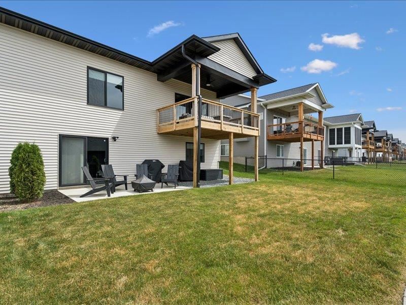 1227 Berkshire Lane North Liberty IA 52317