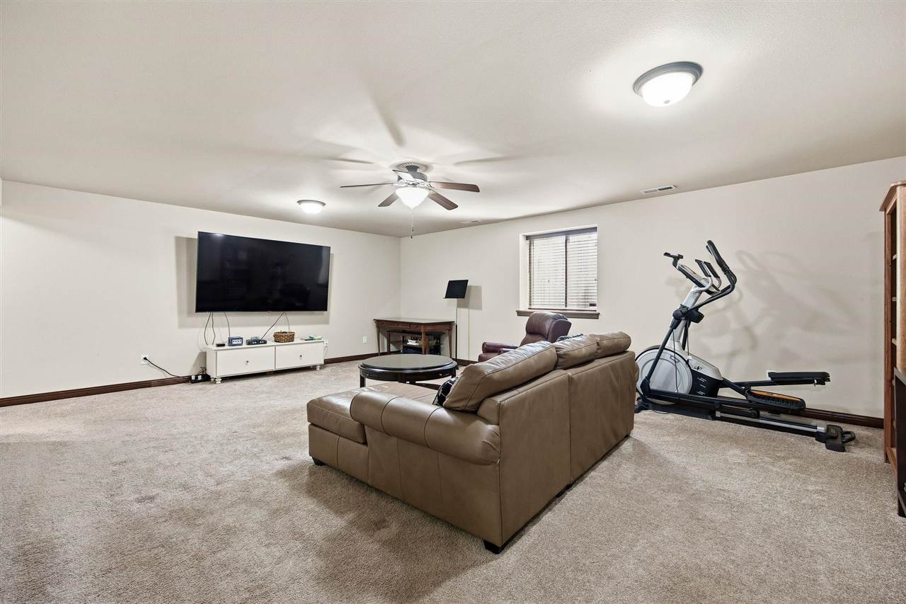 1237 Copper Mountain Drive North Liberty IA 52317