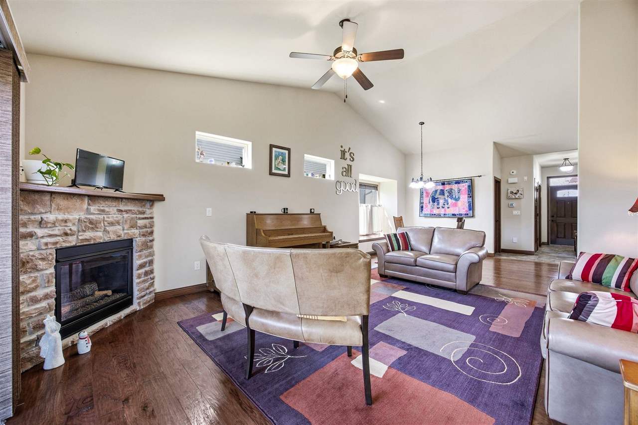 1237 Copper Mountain Drive North Liberty IA 52317