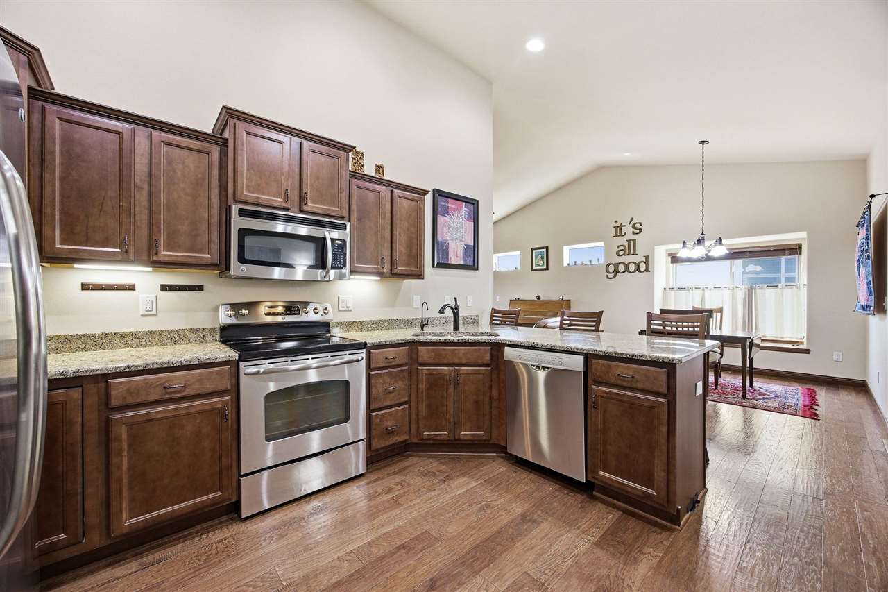 1237 Copper Mountain Drive North Liberty IA 52317