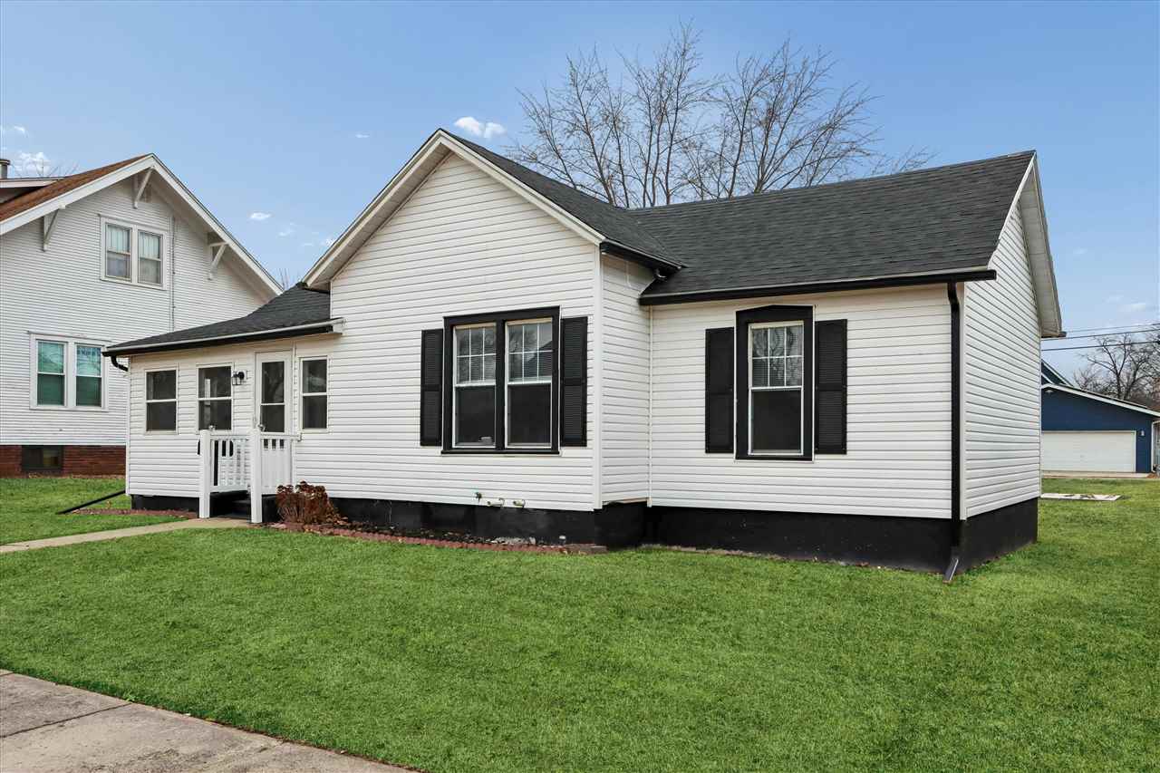 278 W Pine Street Marengo IA 52301