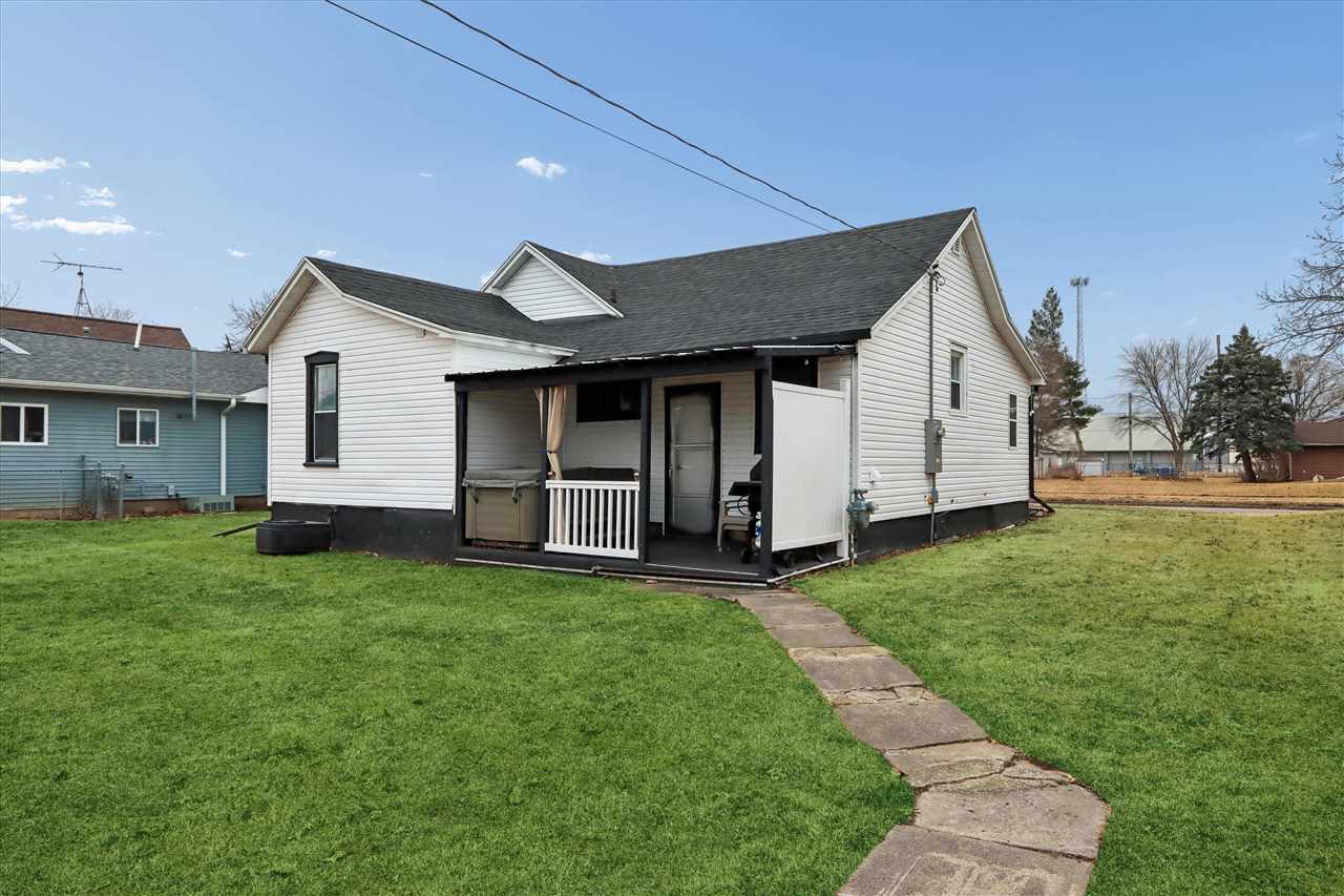 278 W Pine Street Marengo IA 52301