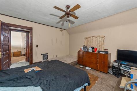 715 SW 1st Street IA 50525