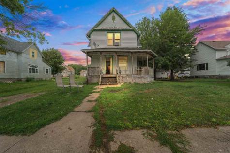 715 SW 1st Street IA 50525