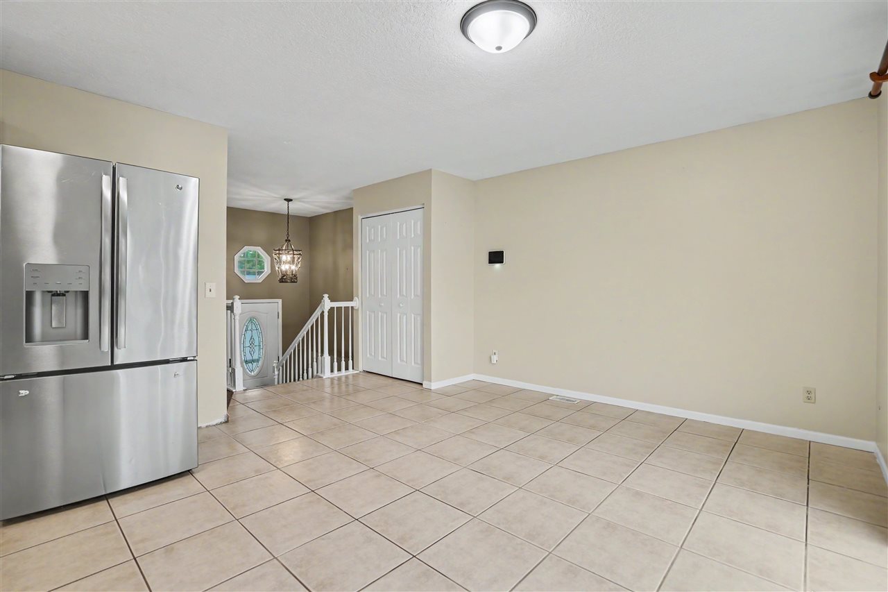 5703 N Linwood Avenue Davenport IA 52806