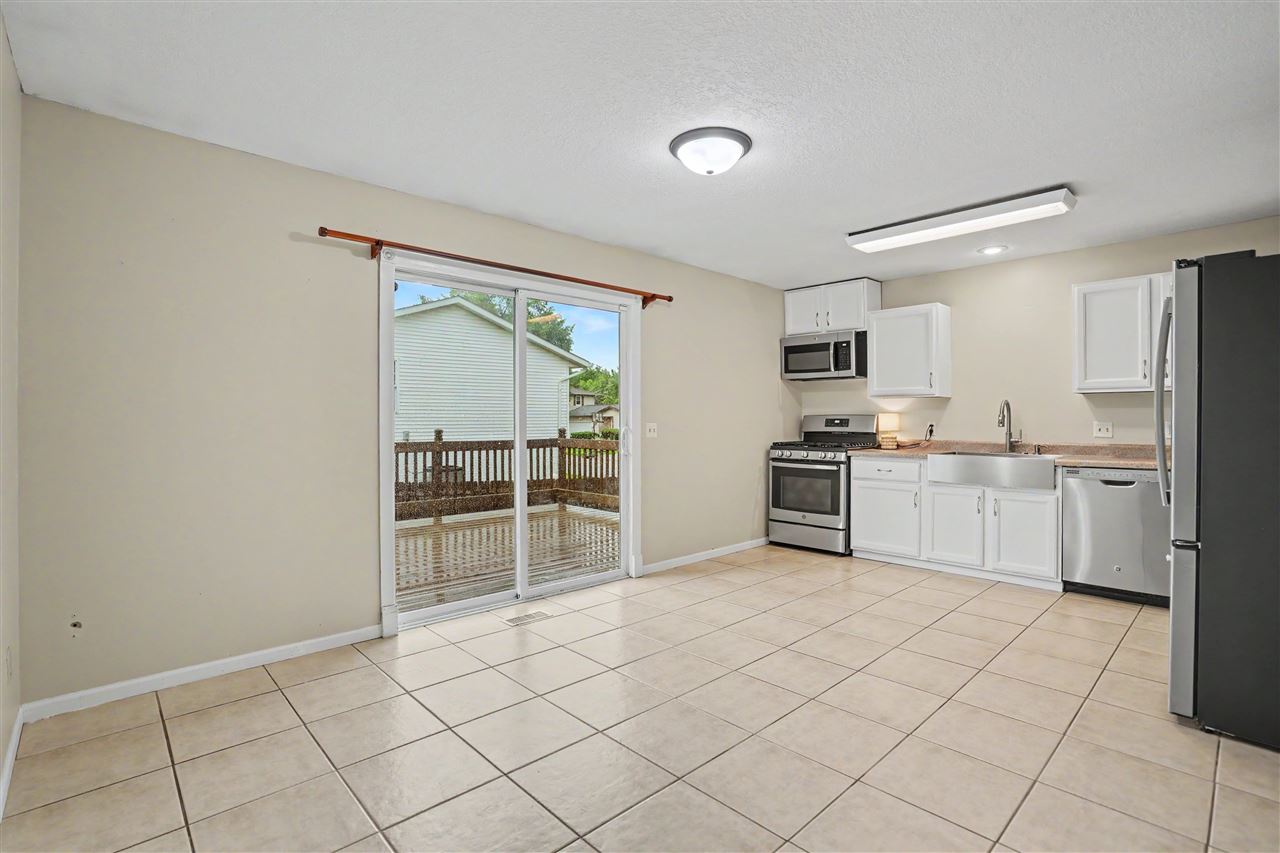 5703 N Linwood Avenue Davenport IA 52806