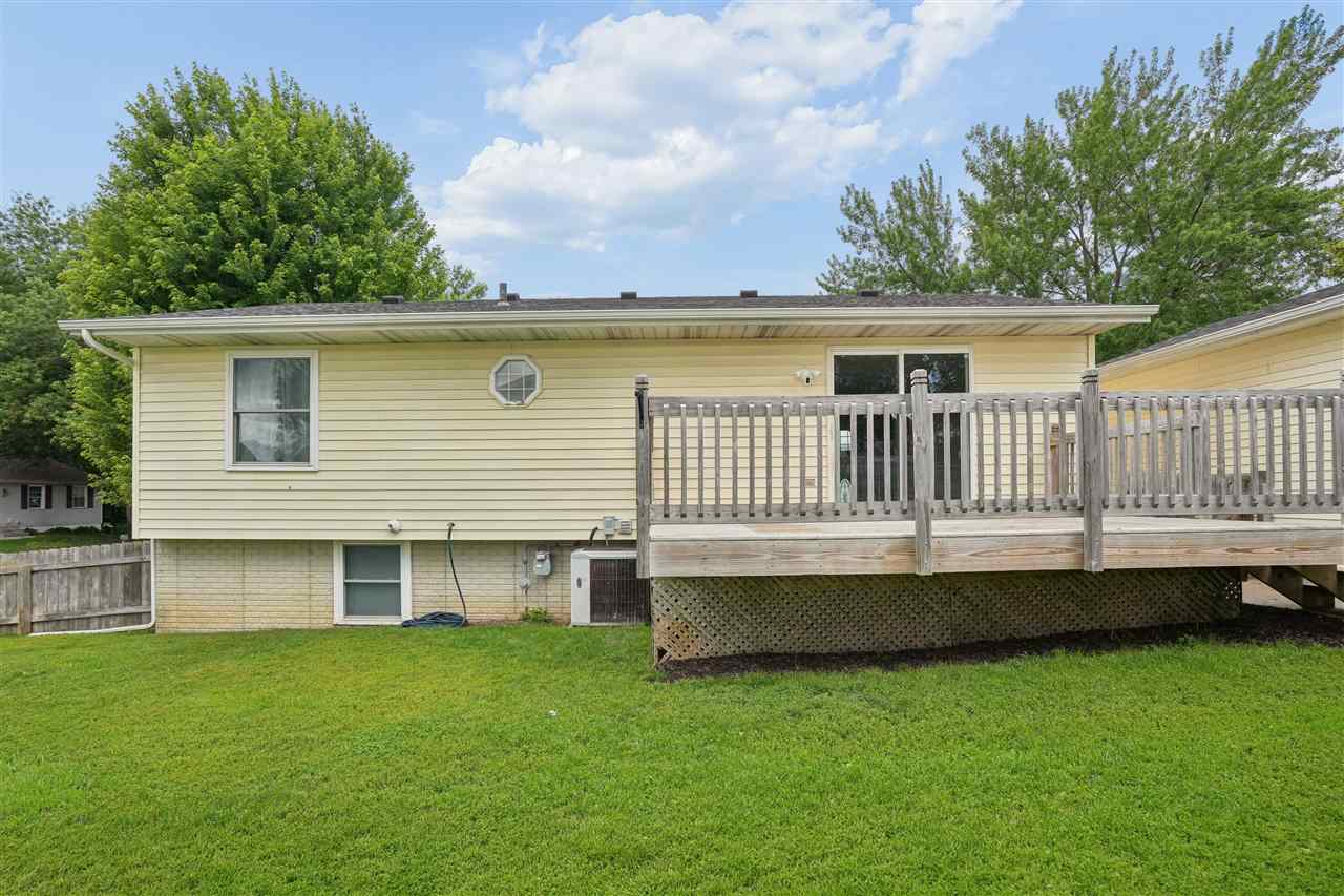 5703 N Linwood Avenue Davenport IA 52806