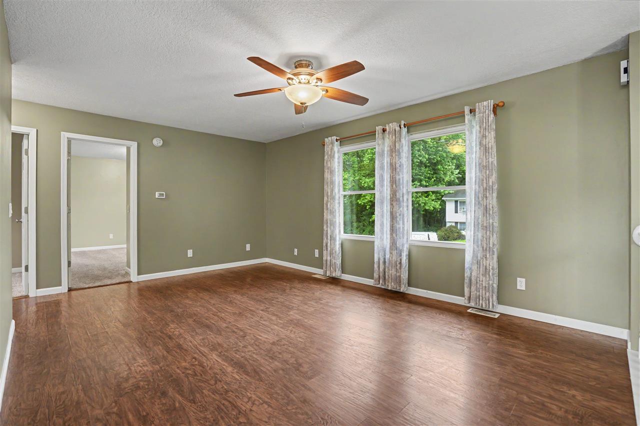 5703 N Linwood Avenue Davenport IA 52806